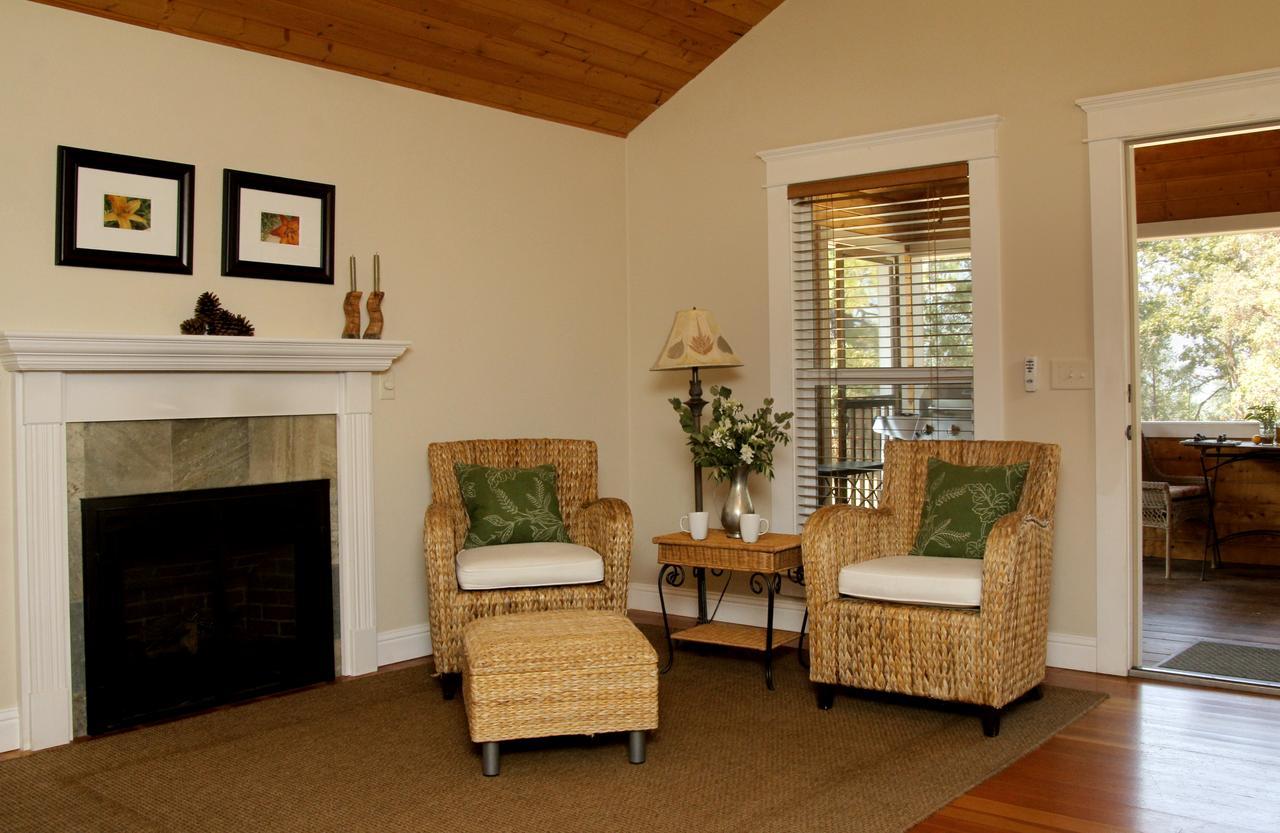 Coho Cottages Willow Creek Exterior photo